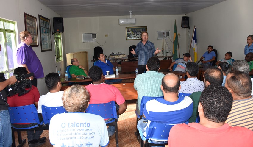 Em reunião com deputados, prefeitos do Bico do Papagaio defendem secretaria de Estado para a região- Notícia 1